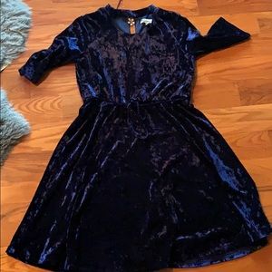 dark blue velvet dress
